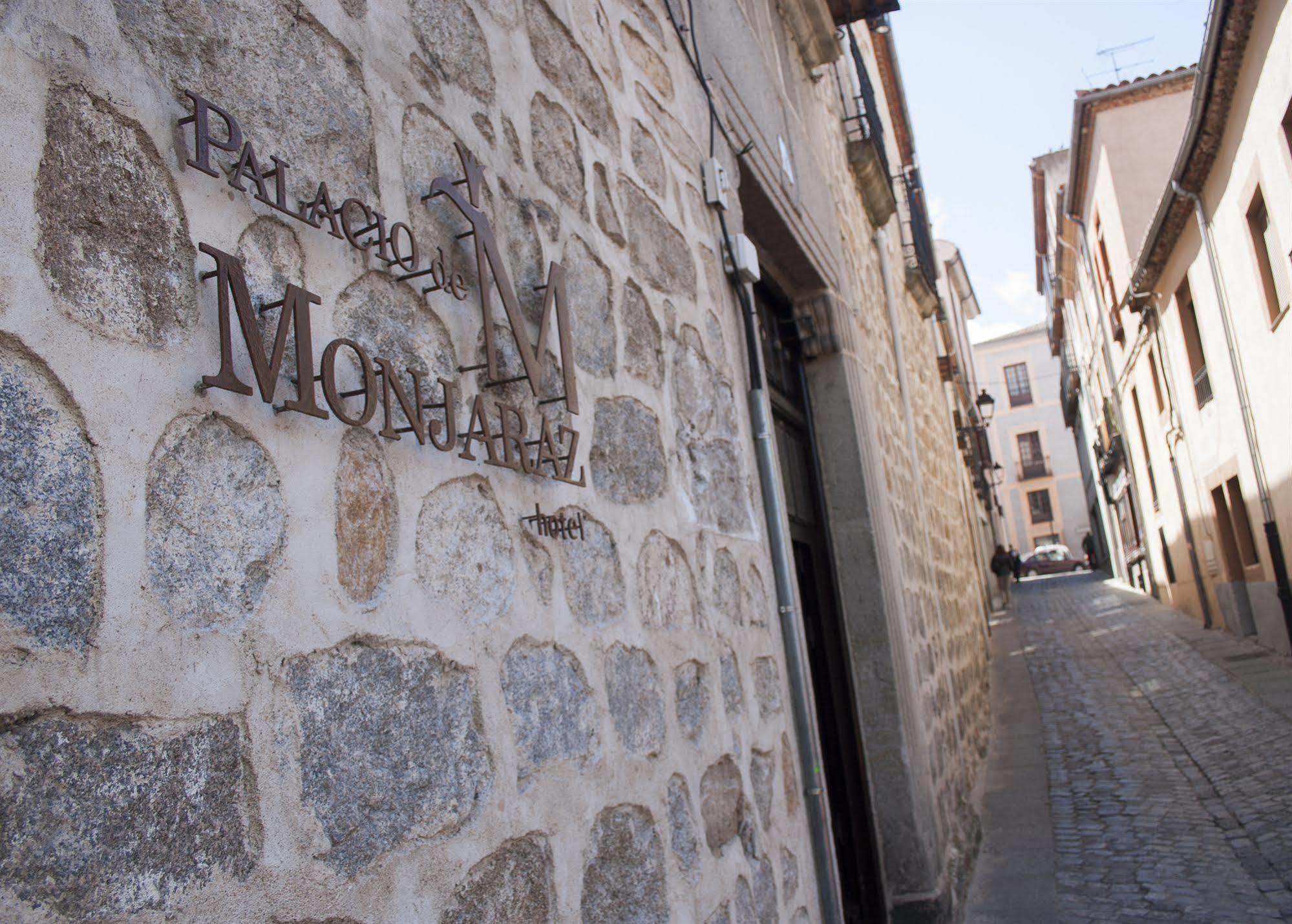 Palacio De Monjaraz Авіла Екстер'єр фото